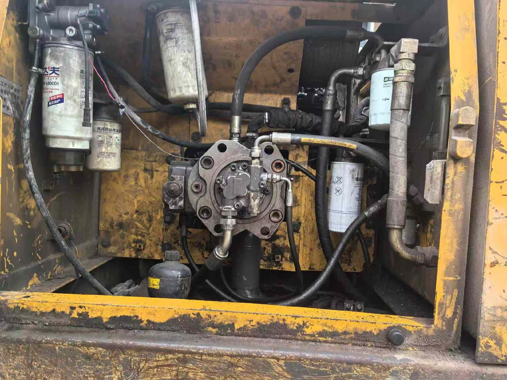 Buy Volvo EC210B Used Excavator / 5