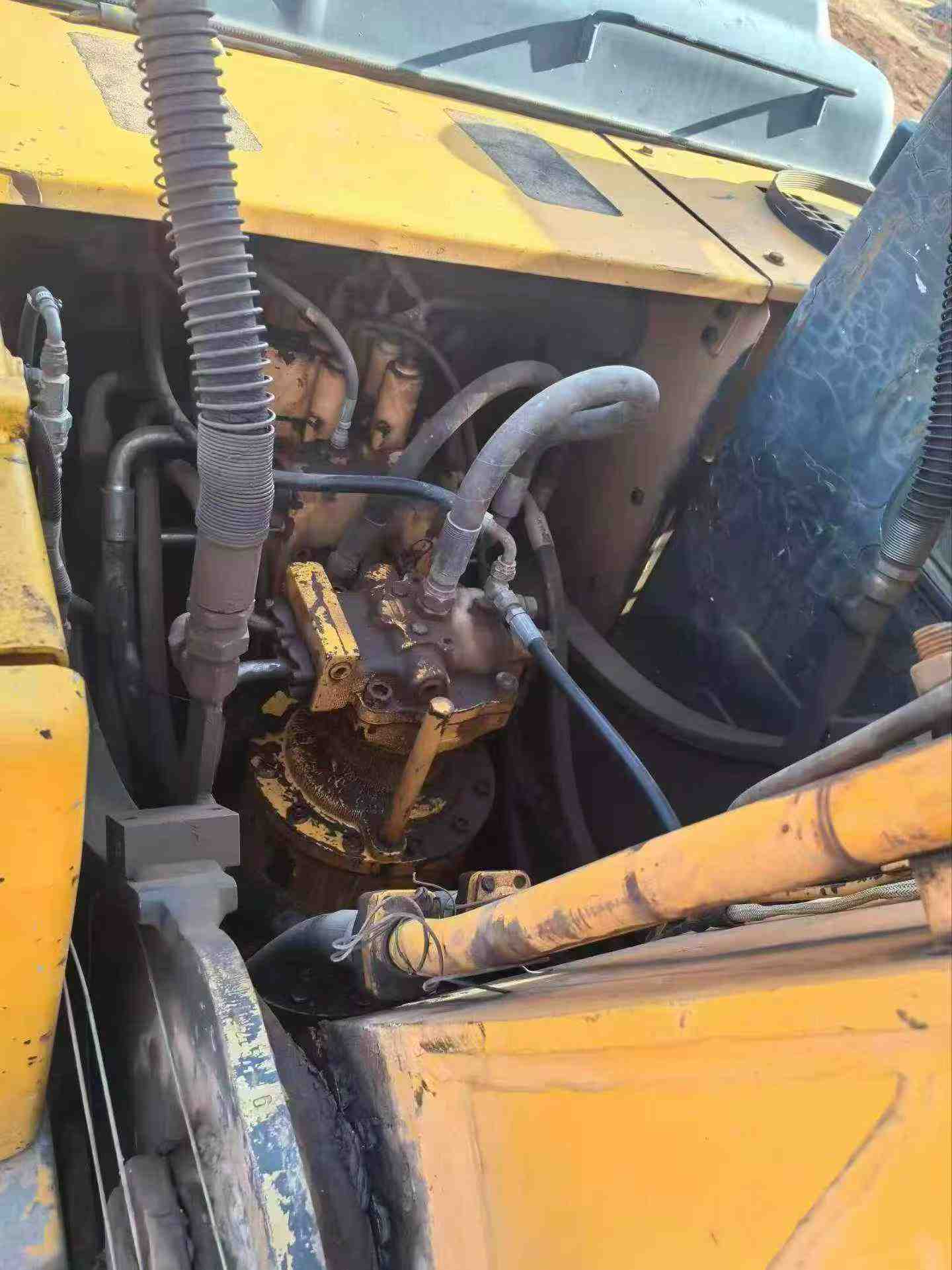 Buy Hyundai R215-7C Used Excavator / 3