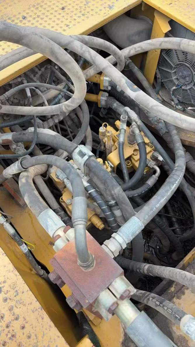 Buy Caterpillar 349E Used Excavator / 8