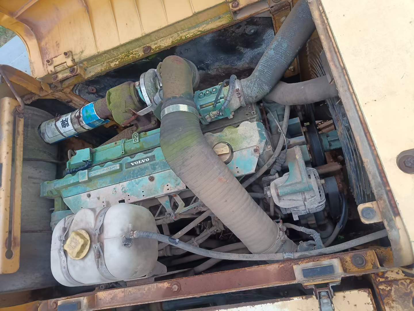 Buy Volvo EC240 Used Excavator / 9