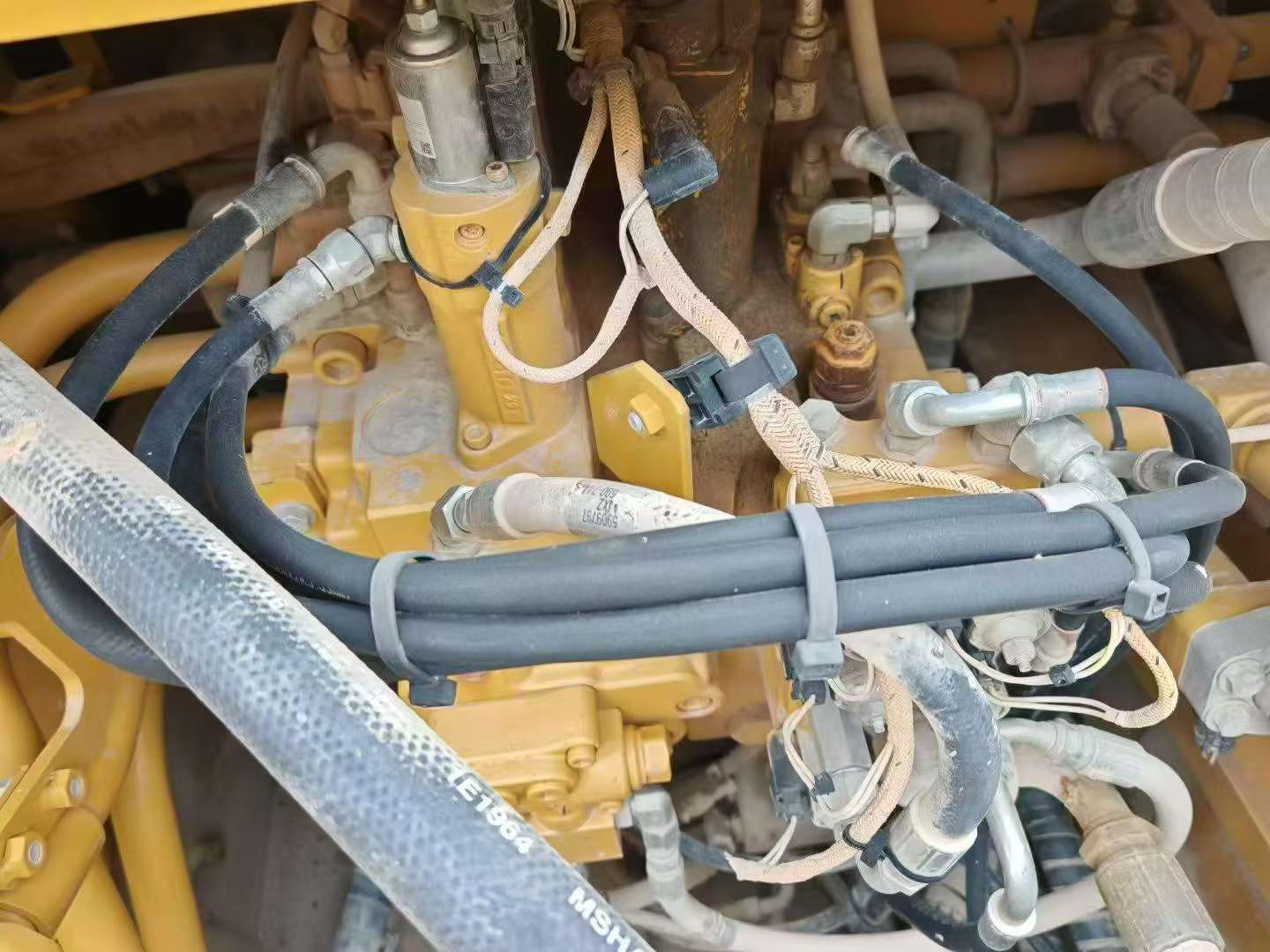 Buy Caterpillar 349E Used Excavator / 5