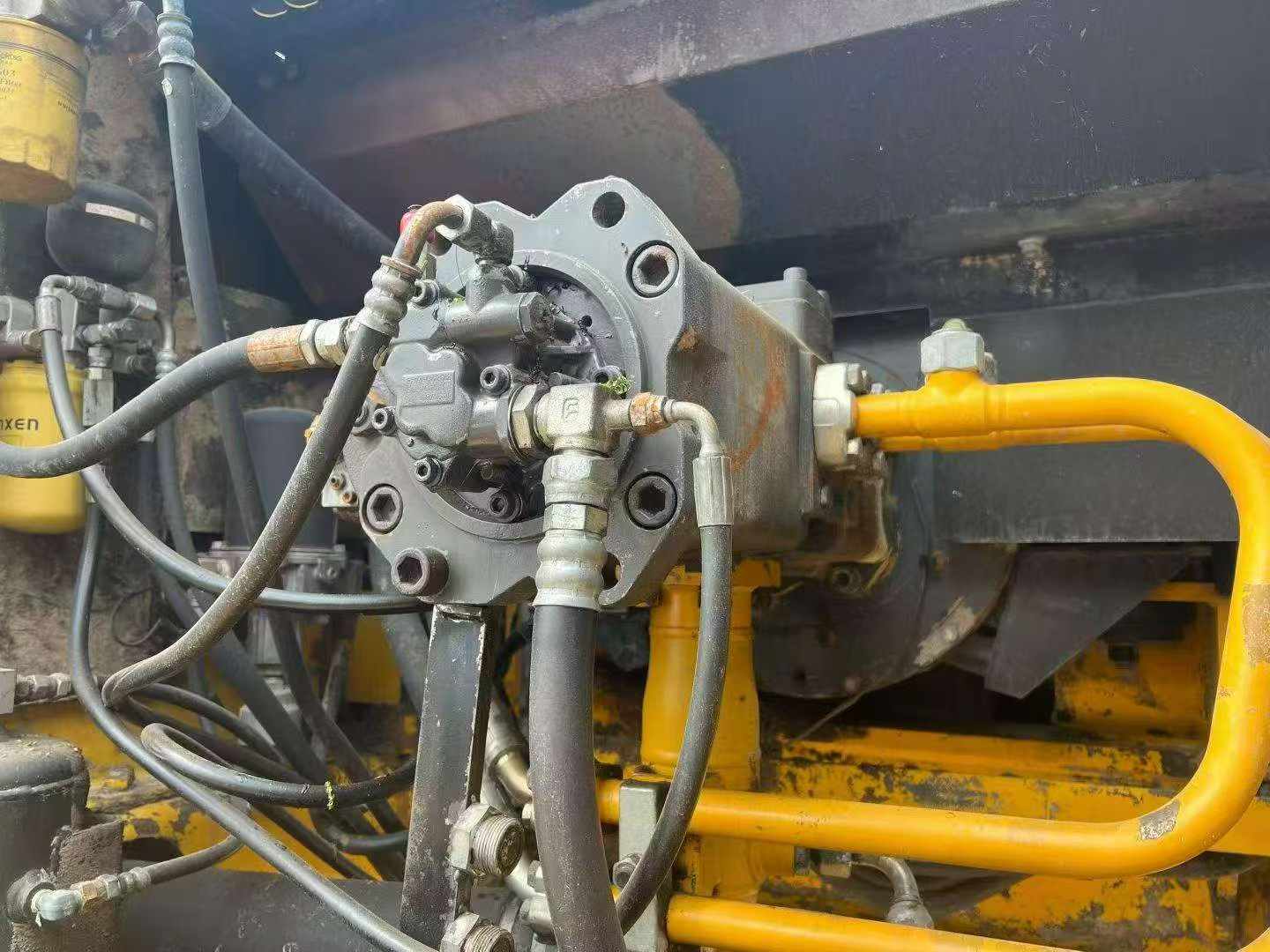 Buy Kato HD1430V Used Excavator / 5