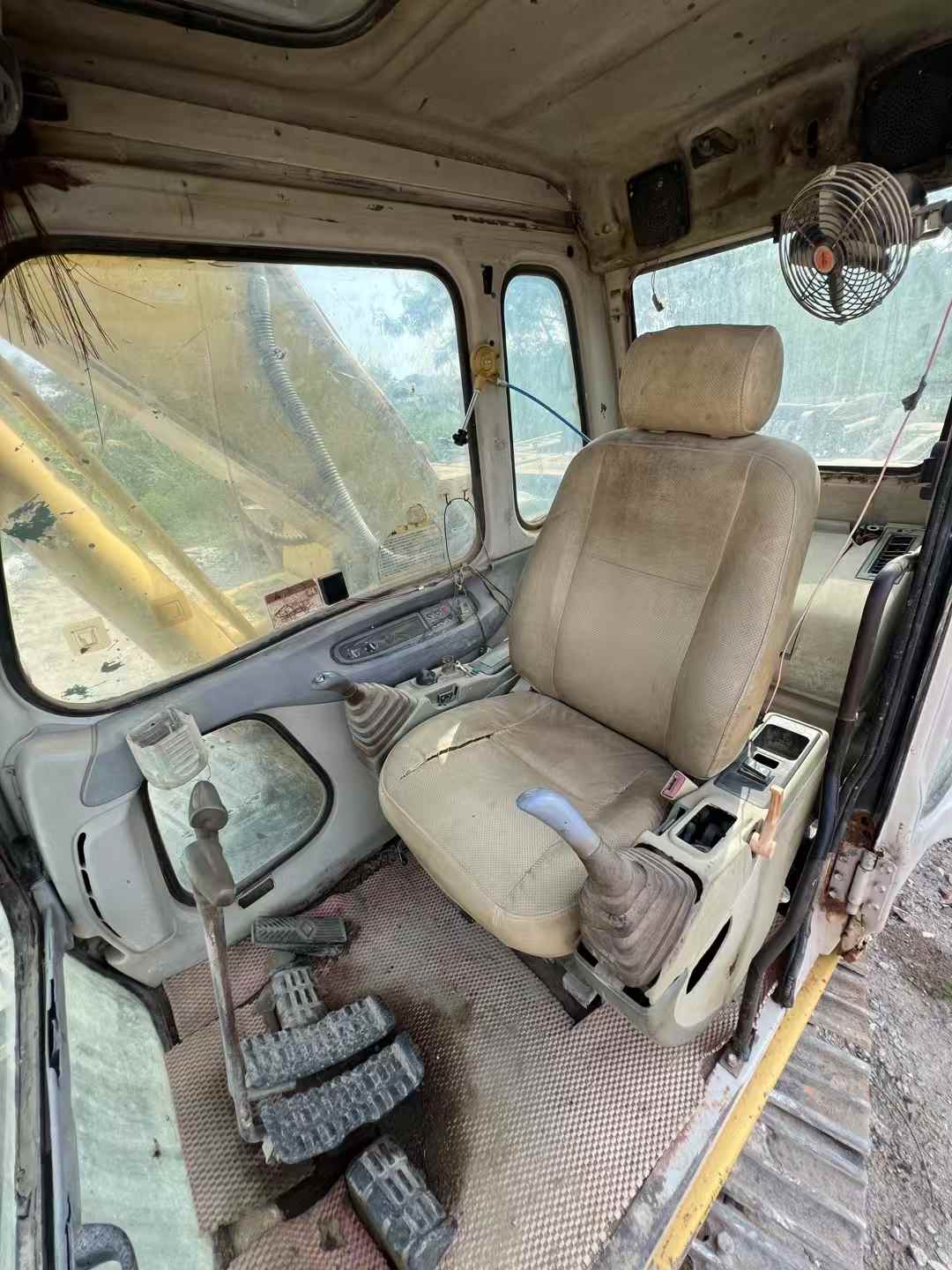 Buy Sumitomo SH200 Used Excavator / 8 Buy Sumitomo SH200 Used Excavator / 8