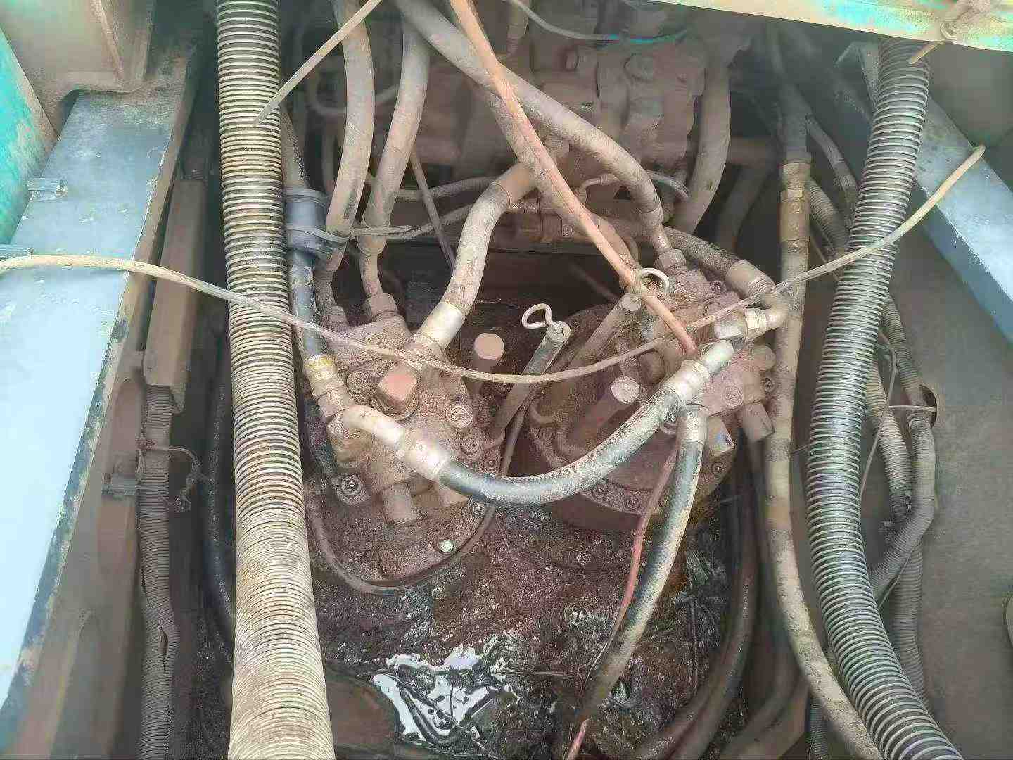 Buy Kobelco SK495D Used Excavator / 4