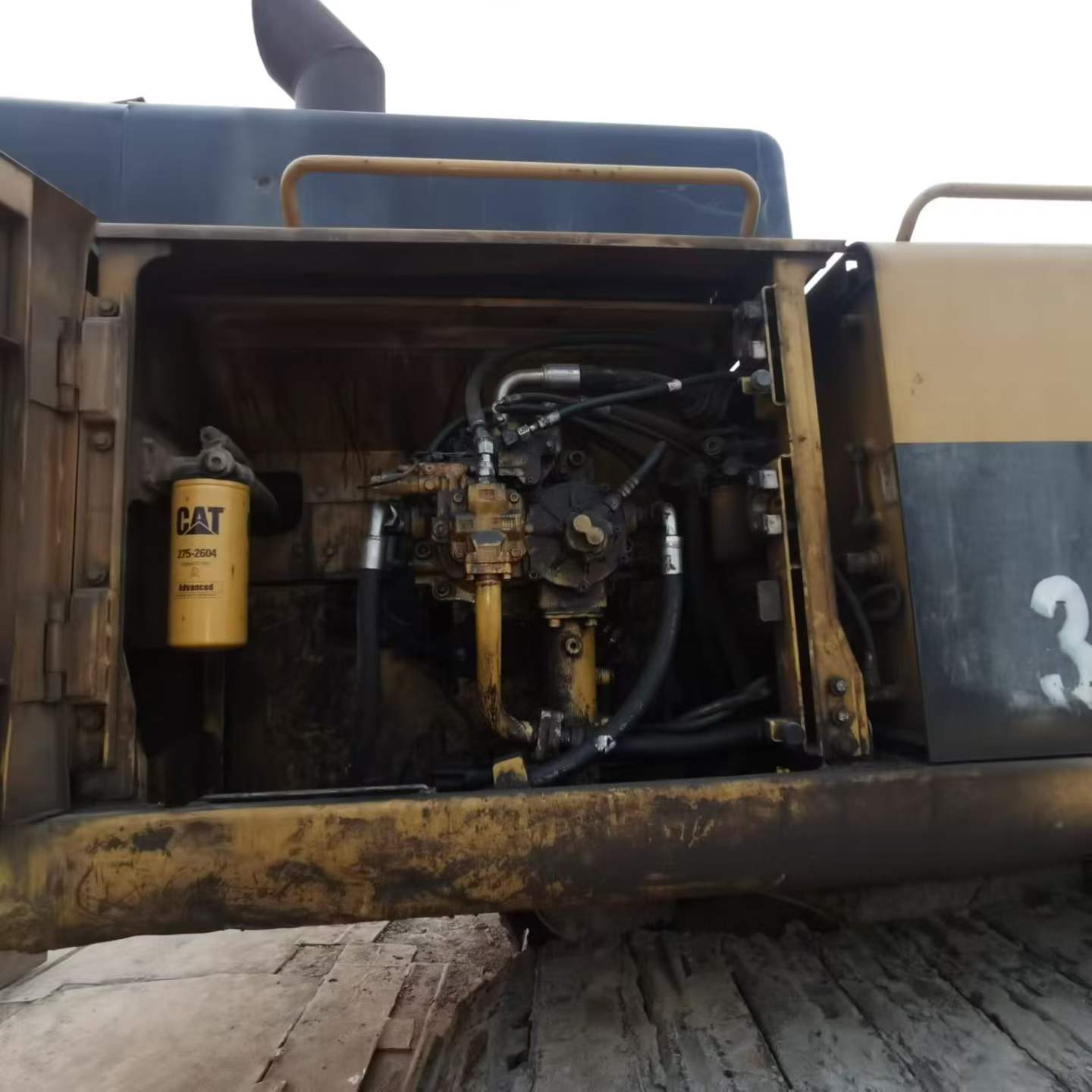 Buy Caterpillar 349E Used Excavator / 3