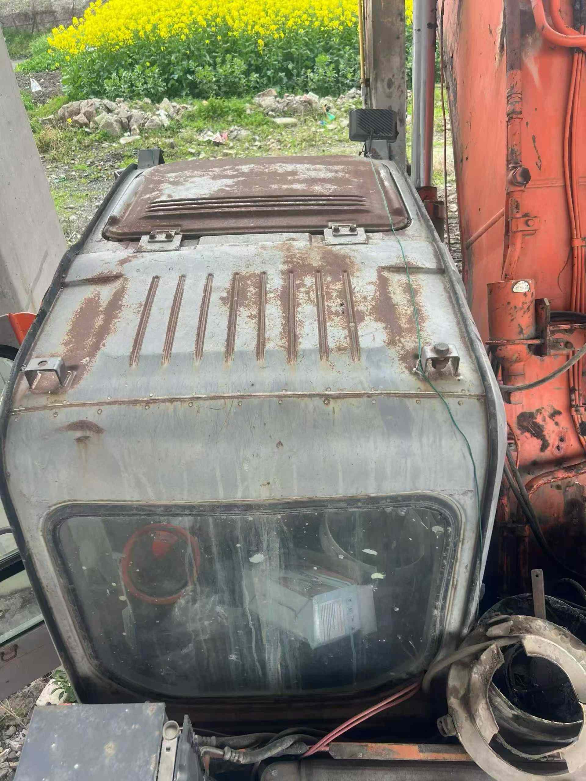 Buy Hitachi EX225-5 Used Excavator / 4