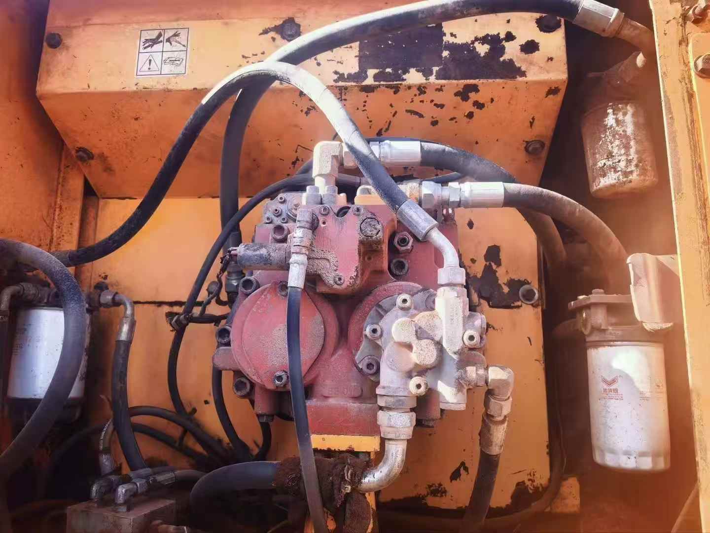 Buy Hyundai R210W-7 Used Excavator / 3