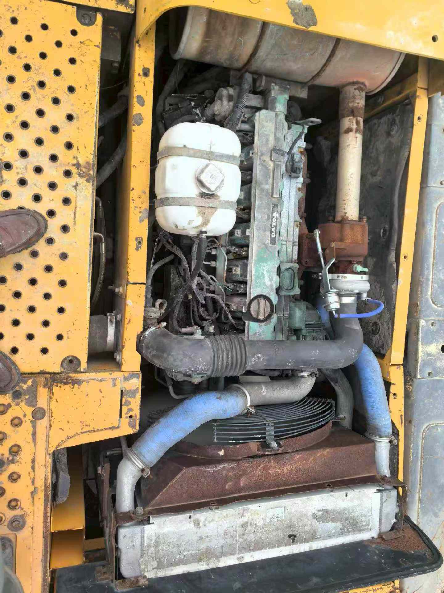 Buy Volvo EC210B Used Excavator / 6