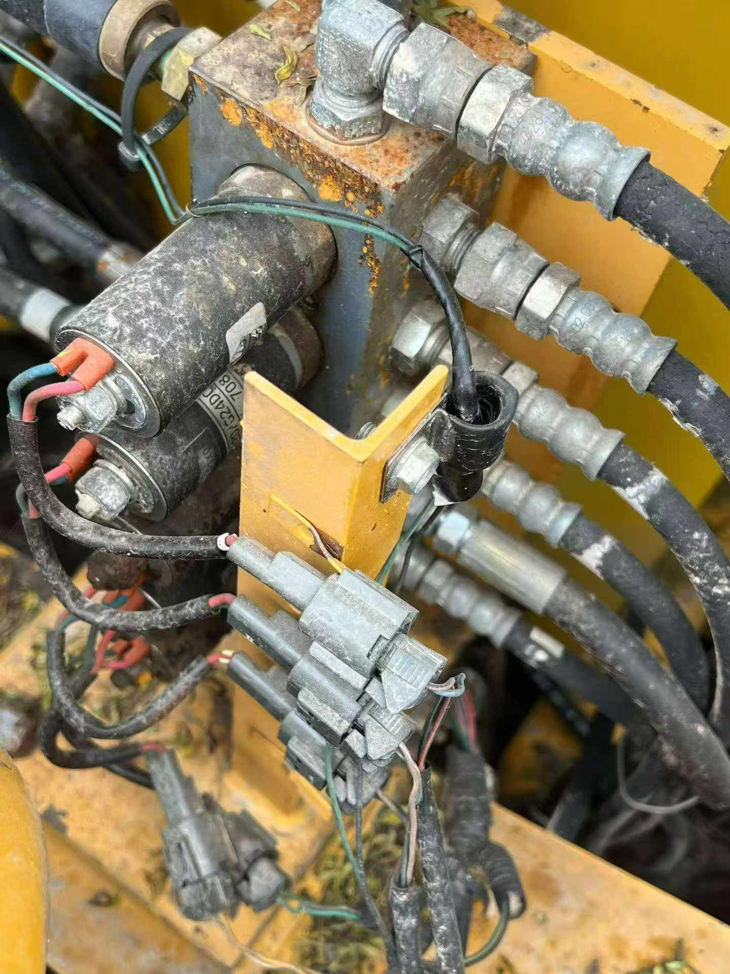 Buy Kato HD1430V Used Excavator / 6