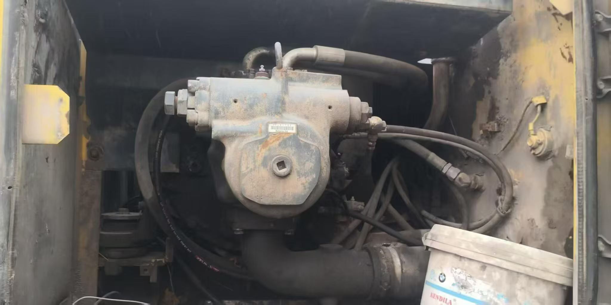 Buy Komatsu PC200-6E Used Excavator / 4