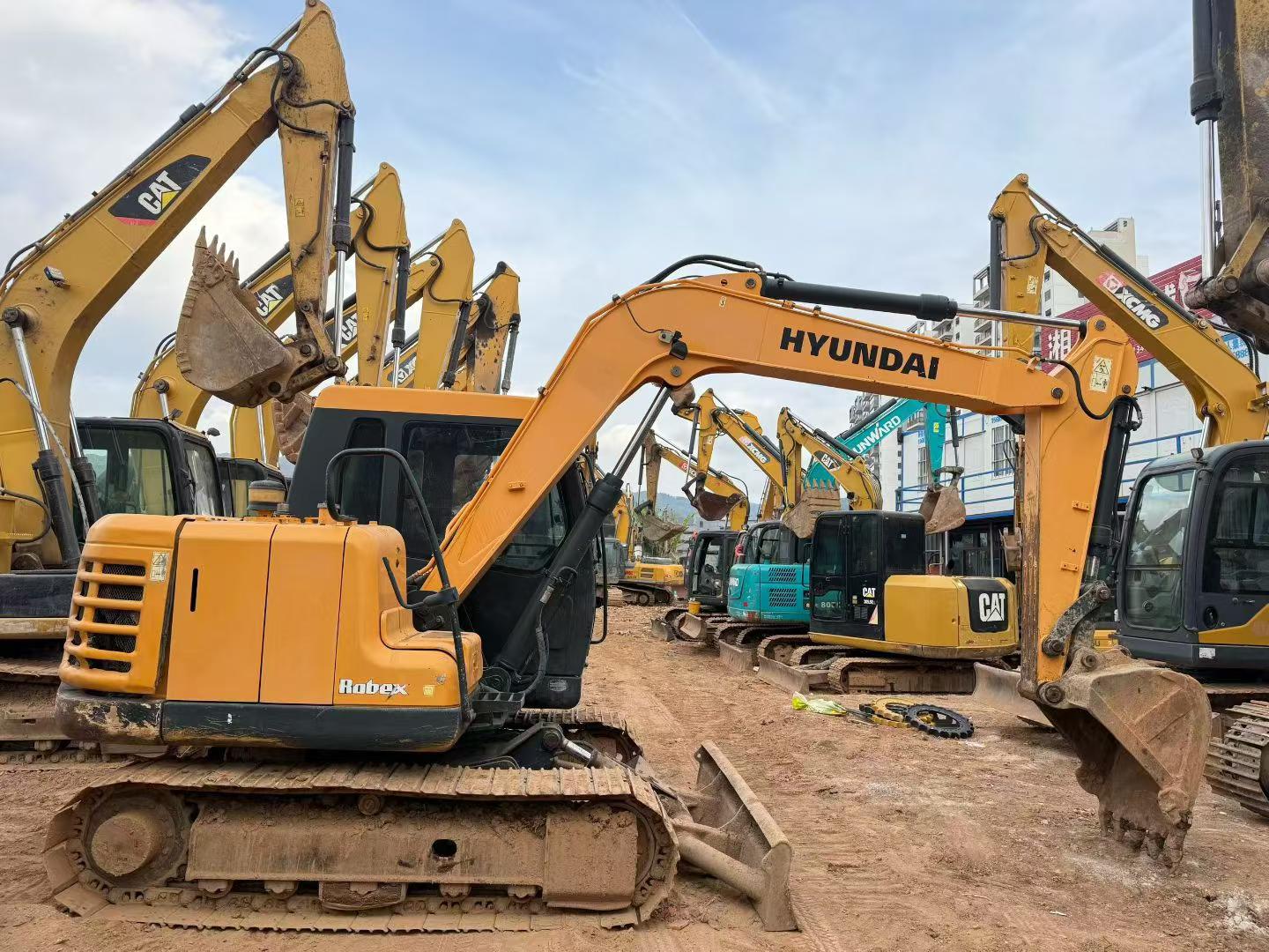 Buy Hyundai HX75 Used Excavator / 2