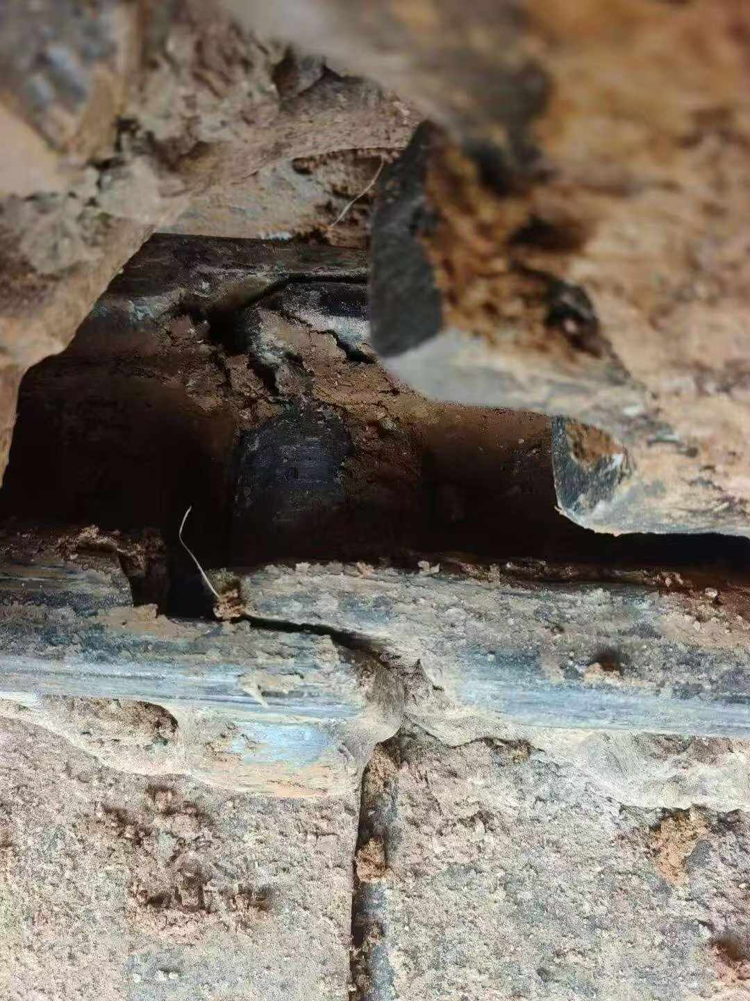 Buy Kobelco SK200-6E Used Excavator / 3