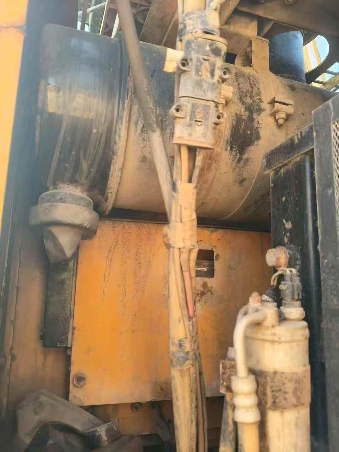 Buy Hyundai R210W-7 Used Excavator / 7