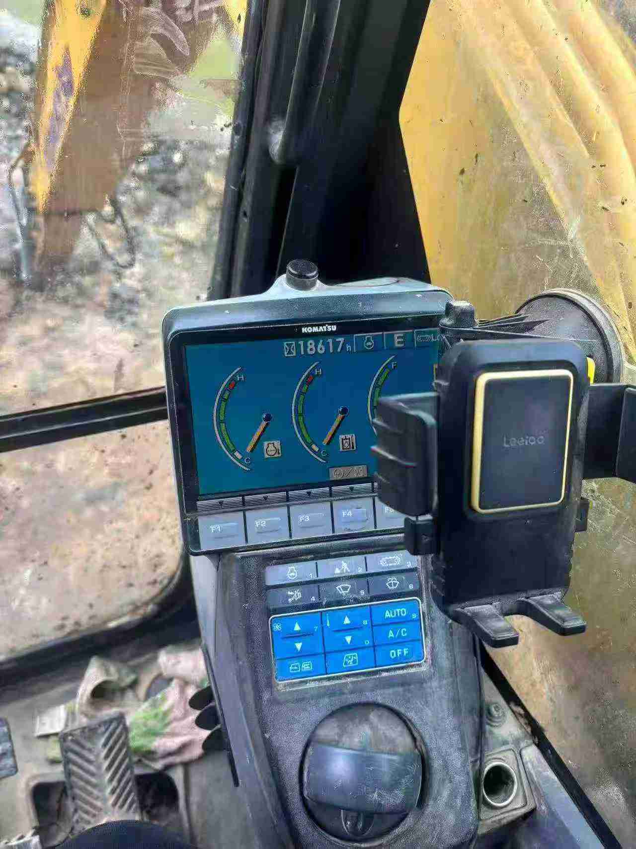 Buy Komatsu PC70-8 Used Excavator / 8