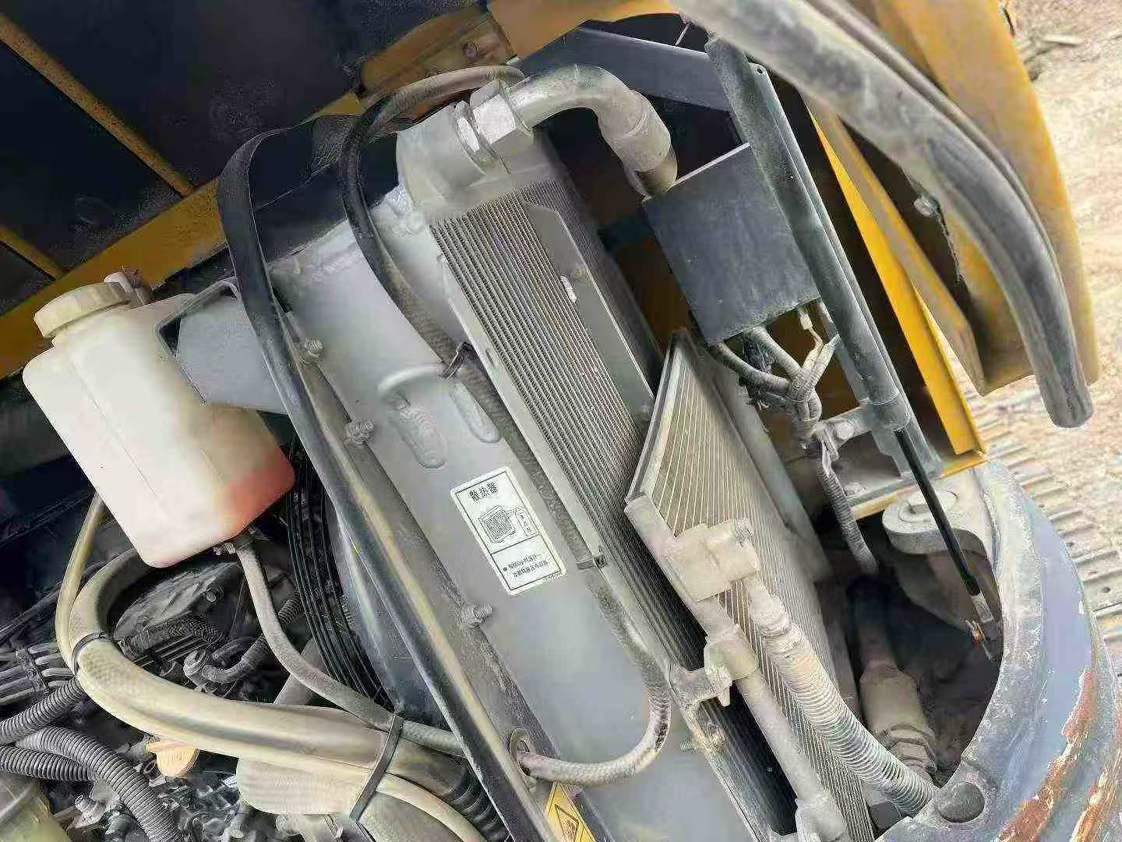 Buy XCMG XE60DA Used Excavator / 8