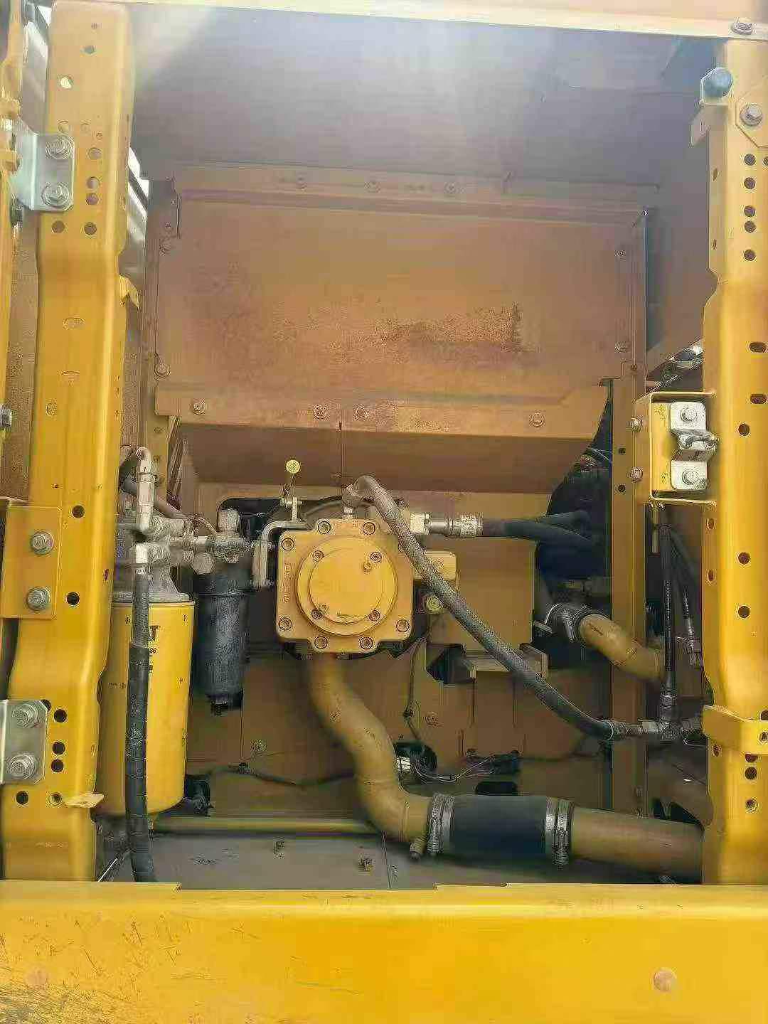 Buy Caterpillar 323 Used Excavator / 5