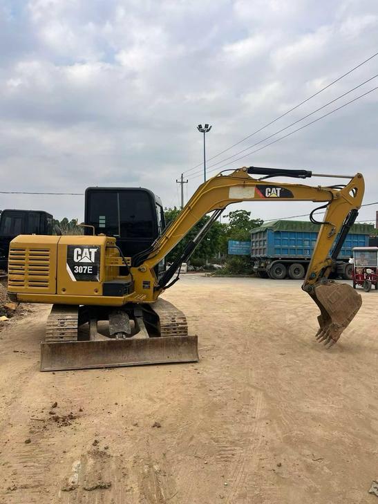 Buy Caterpillar 305.5 Used Excavator / 1