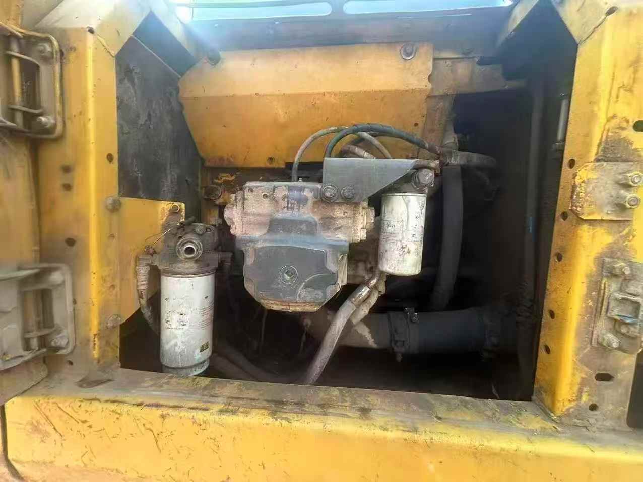 Buy Komatsu PC240-6 Used Excavator / 7