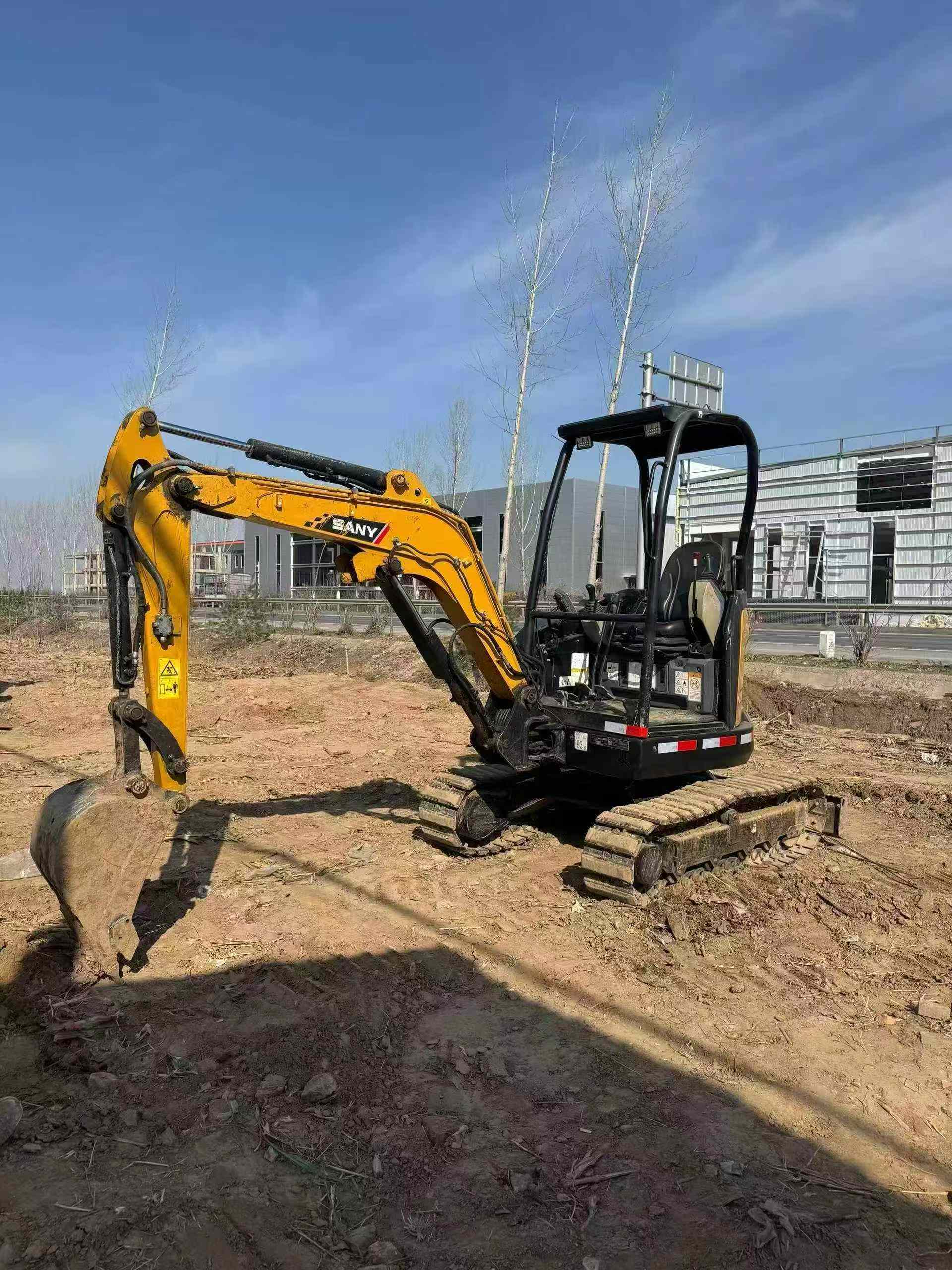 Buy Sany SY26U Used Excavator / 3