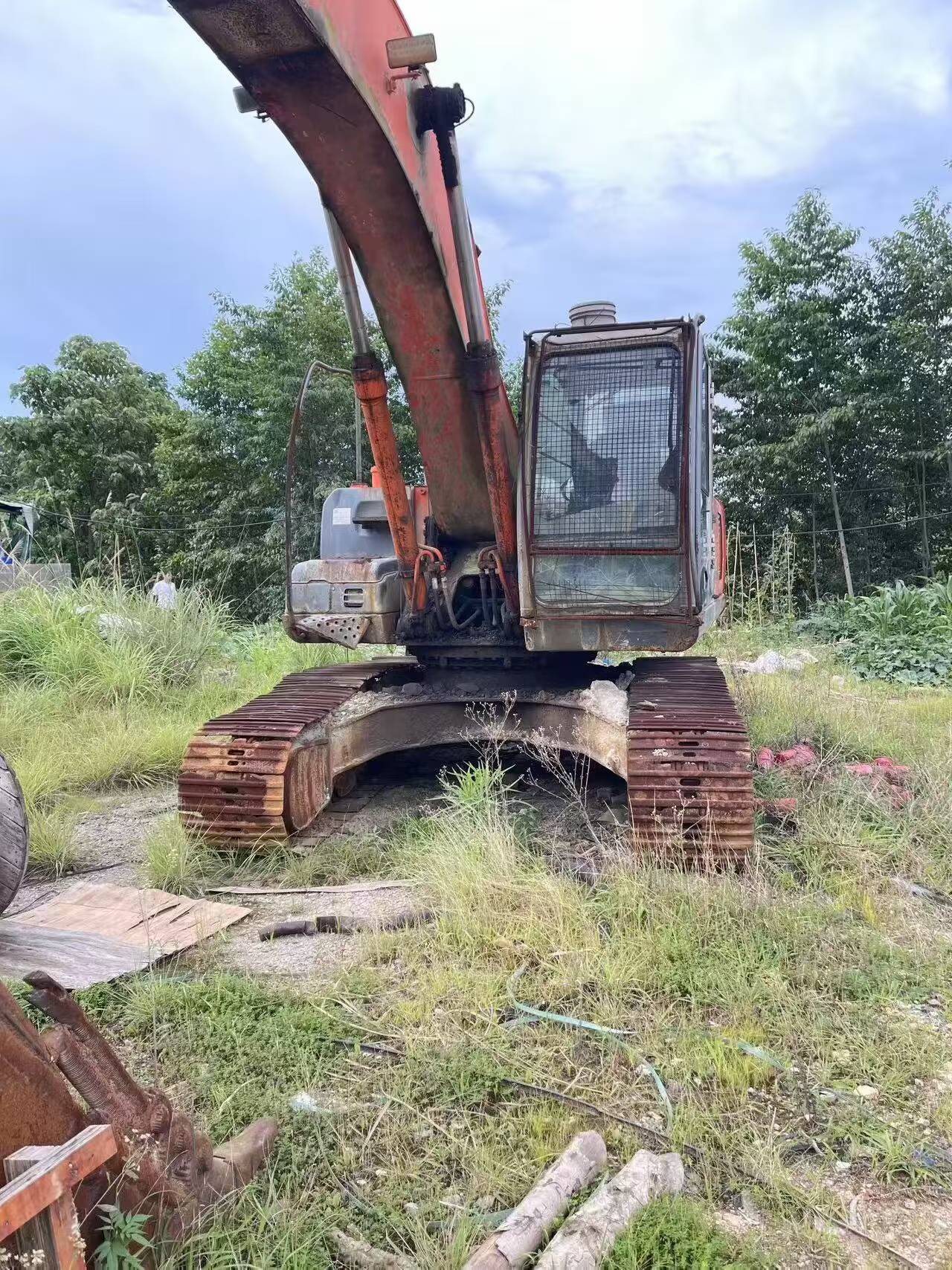 Buy Hitachi EX240-3 Used Excavator / 2