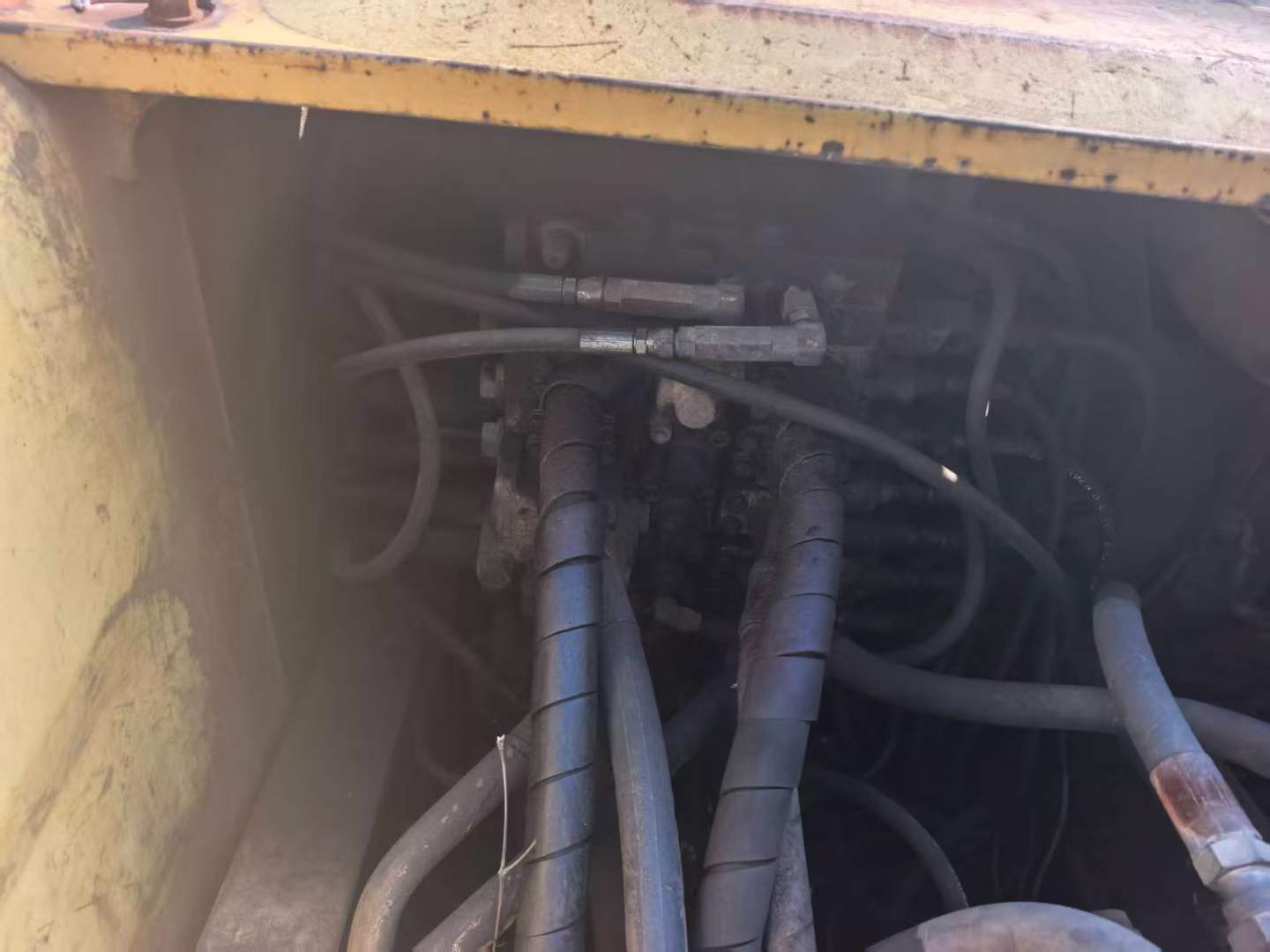 Buy Komatsu PC200-7 Used Excavator / 5