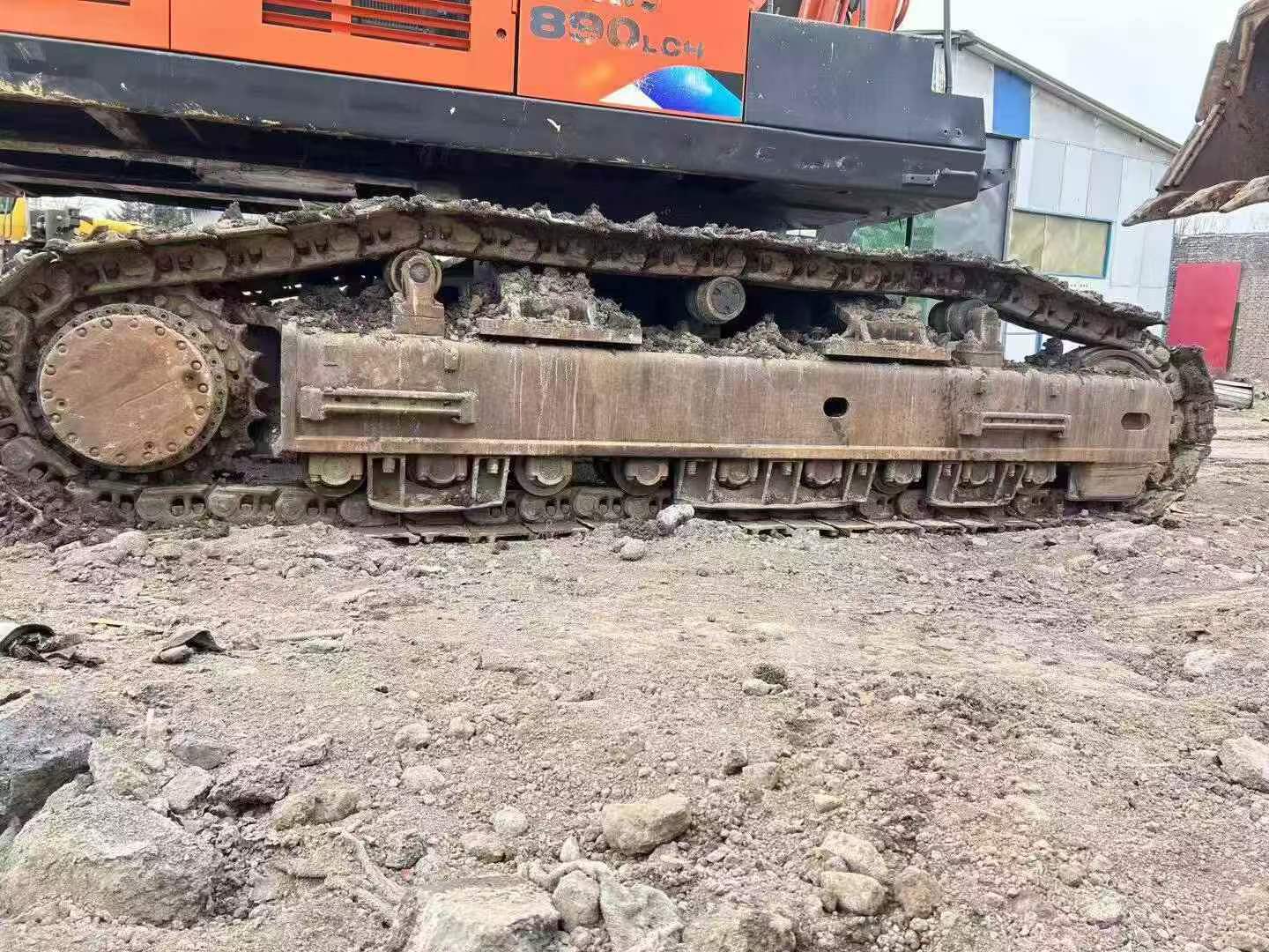 Buy Hitachi ZX890LCH-5A Used Excavator / 8