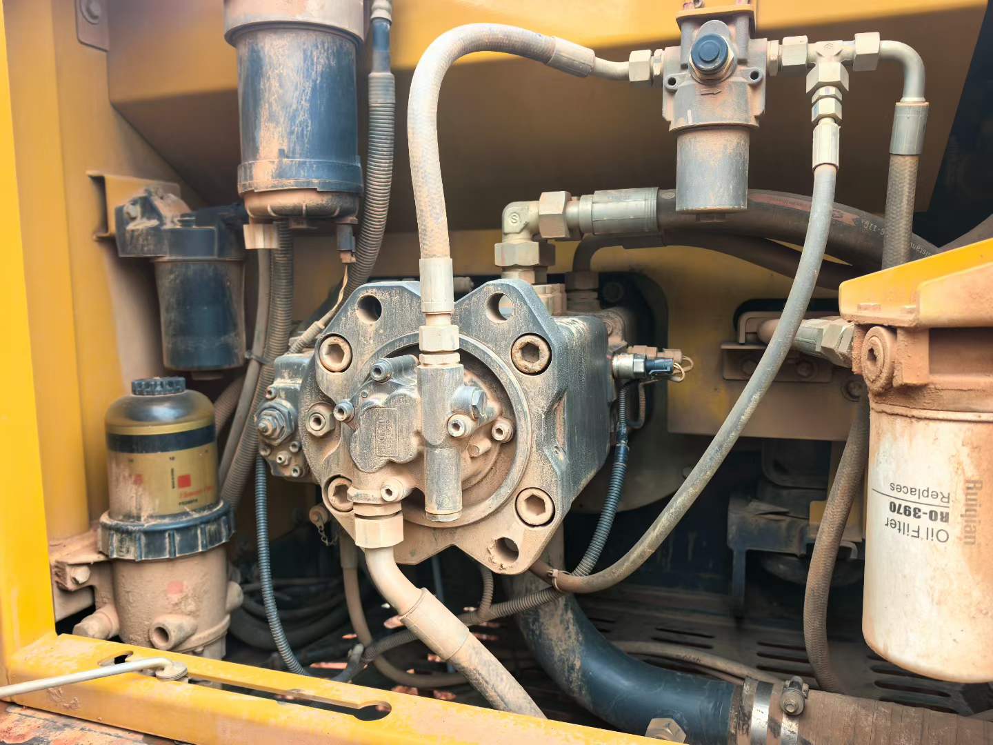 Buy XCMG XE200 Used Excavator / 4