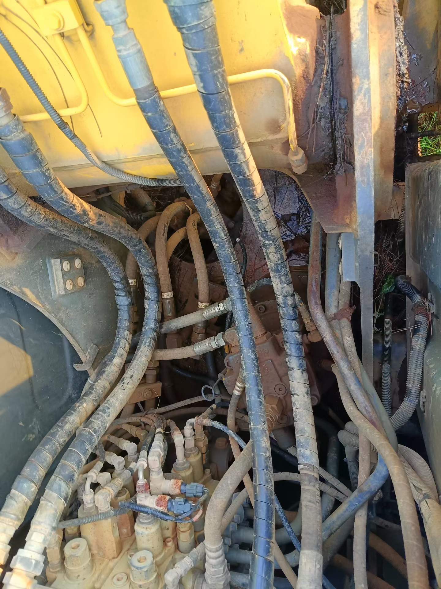 Buy Sumitomo SH130-6 Used Excavator / 4