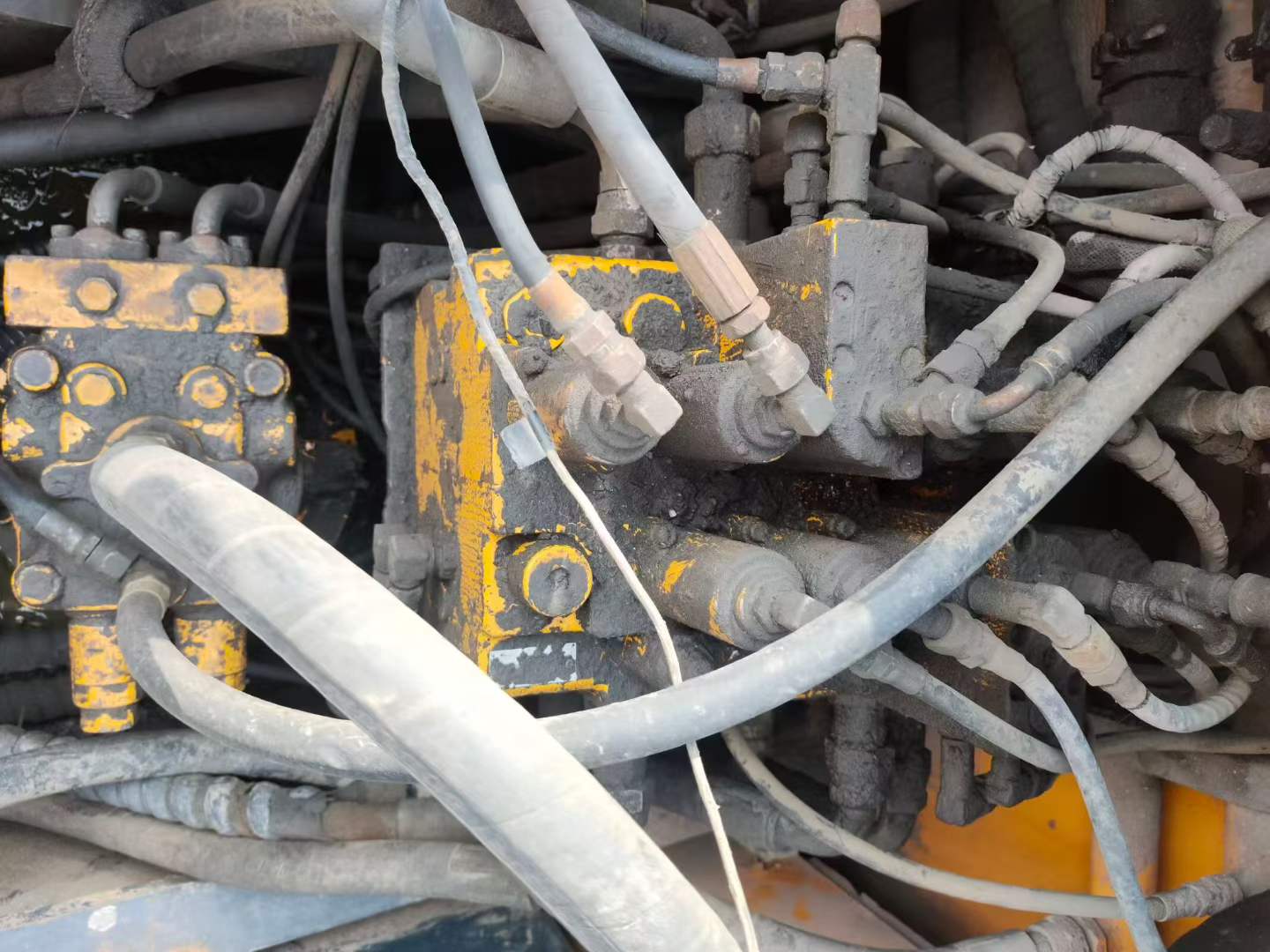 Buy Hyundai R150-7 Used Excavator / 4