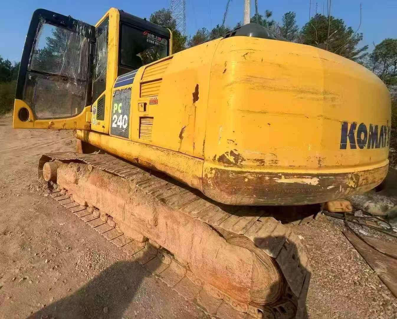 Buy Komatsu PC240-6 Used Excavator / 2