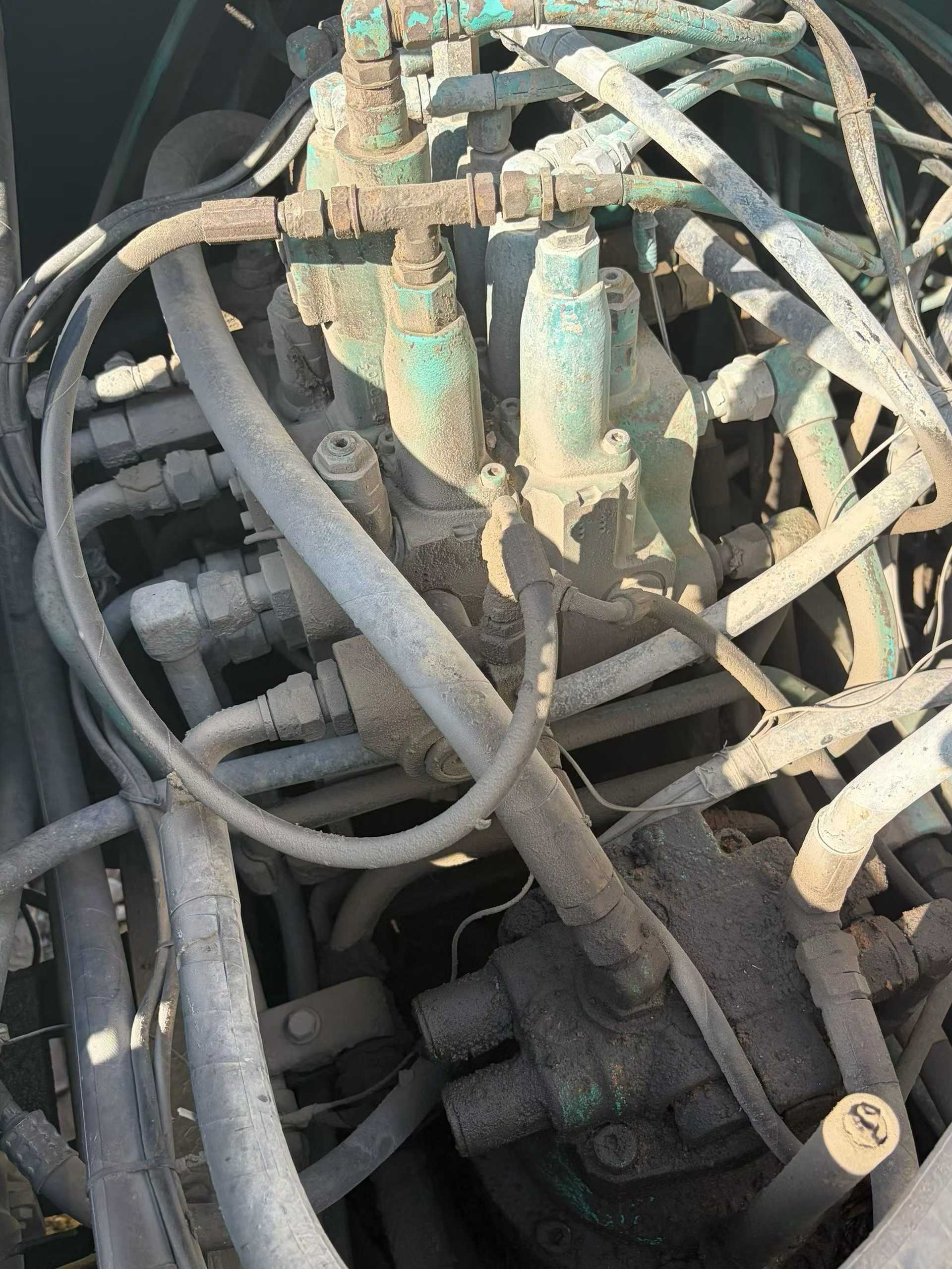 Buy Kobelco SK120 Used Excavator / 6