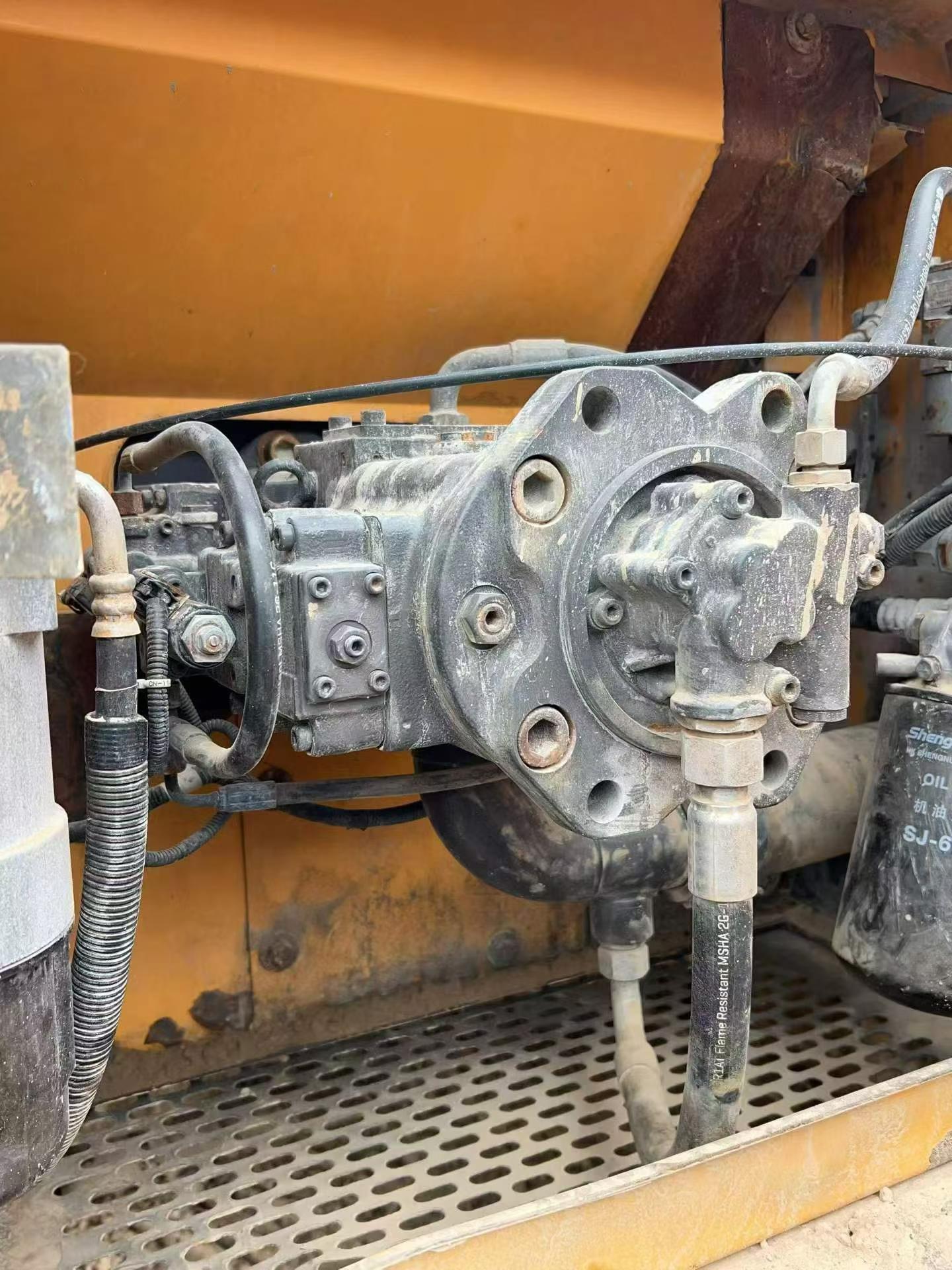 Buy Sany SY215C-8 Used Excavator / 8