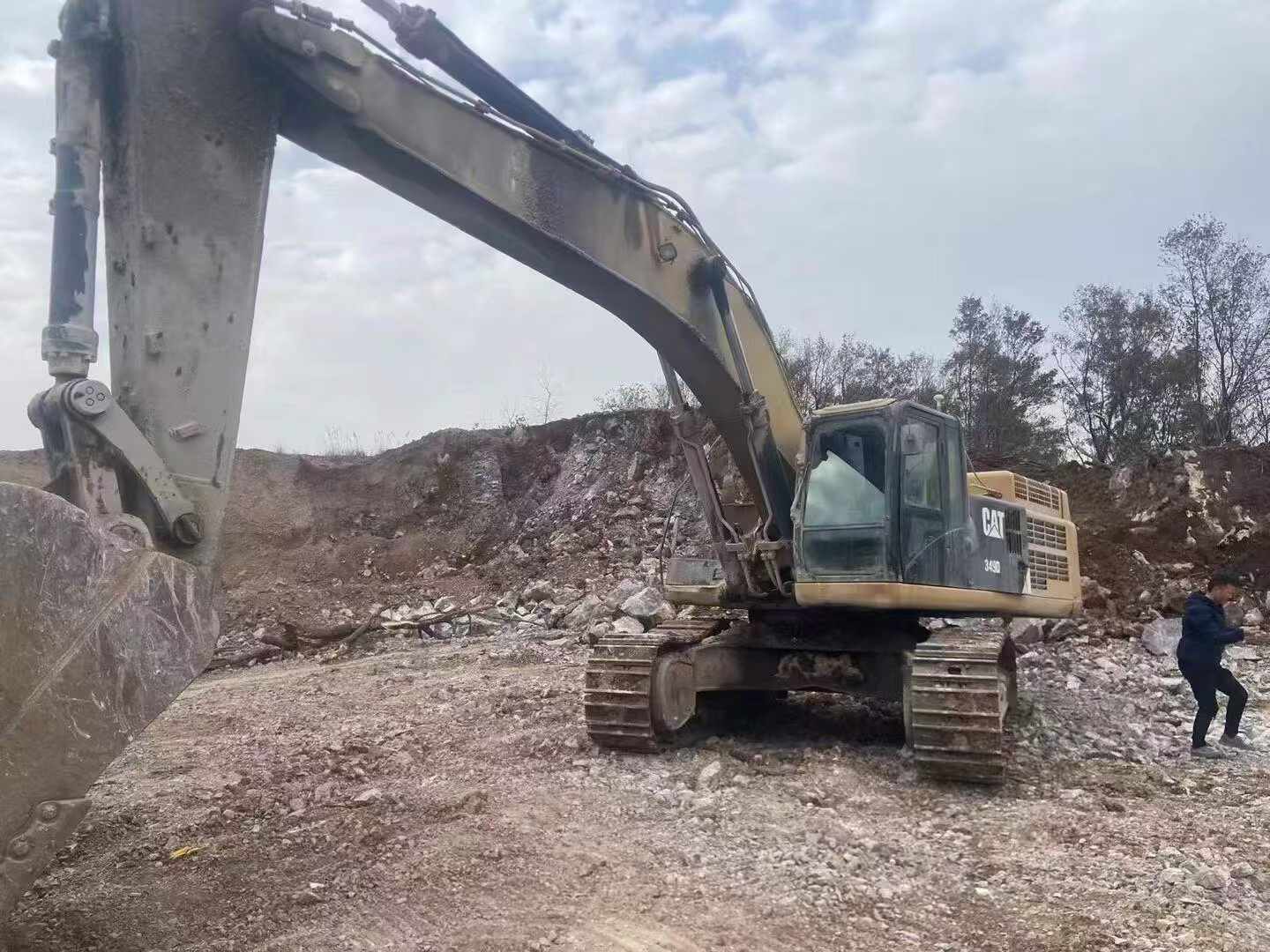 Buy Caterpillar 349E Used Excavator / 3