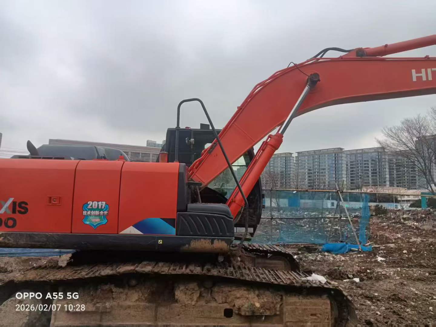 Buy Hitachi ZH200-5A Used Excavator / 3