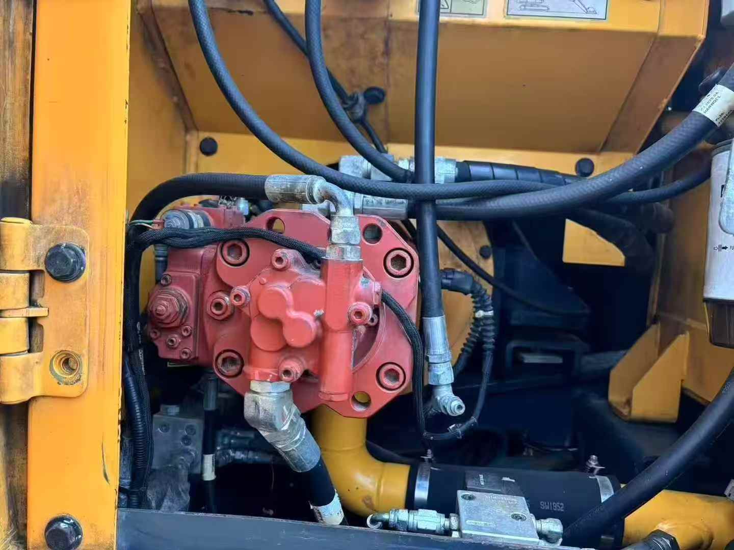 Buy Hyundai 110LVS Used Excavator / 7