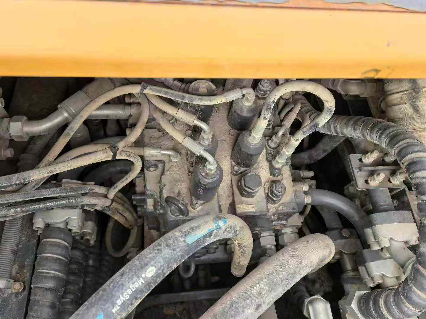 Buy XCMG LW600E Used Excavator / 2