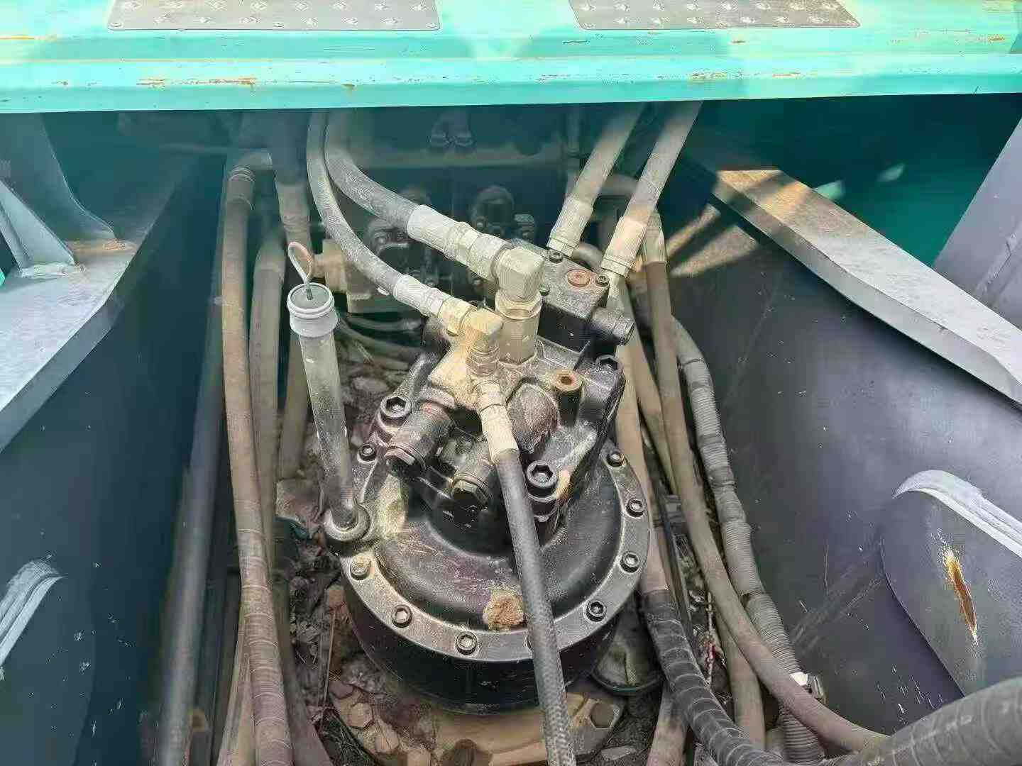 Buy Kobelco SK260LC-8 Used Excavator / 3