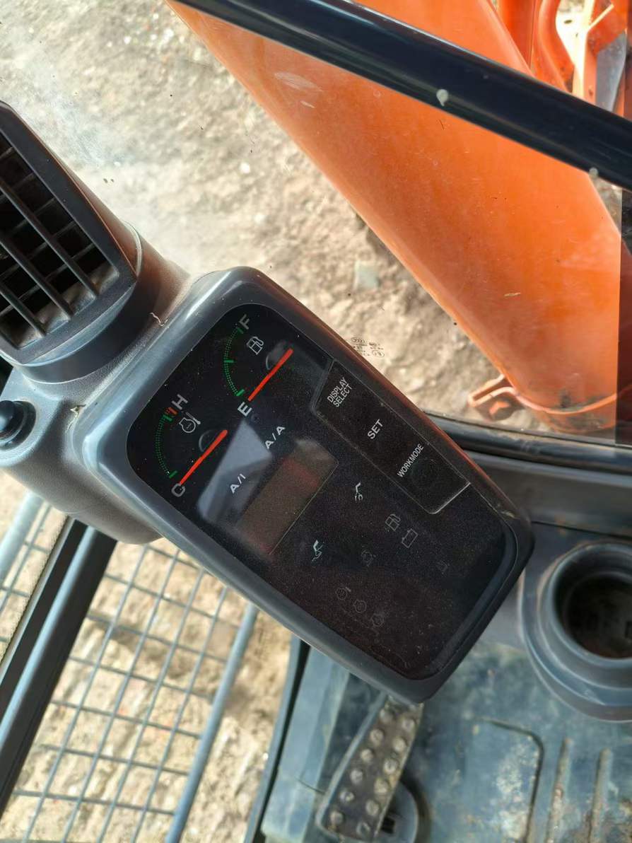 Buy Hitachi EX120-6 Used Excavator / 8