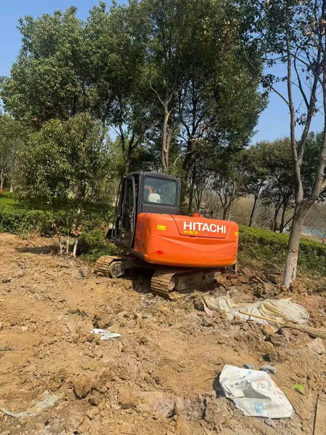 Buy Hitachi ZX60-5A Used Excavator / 3