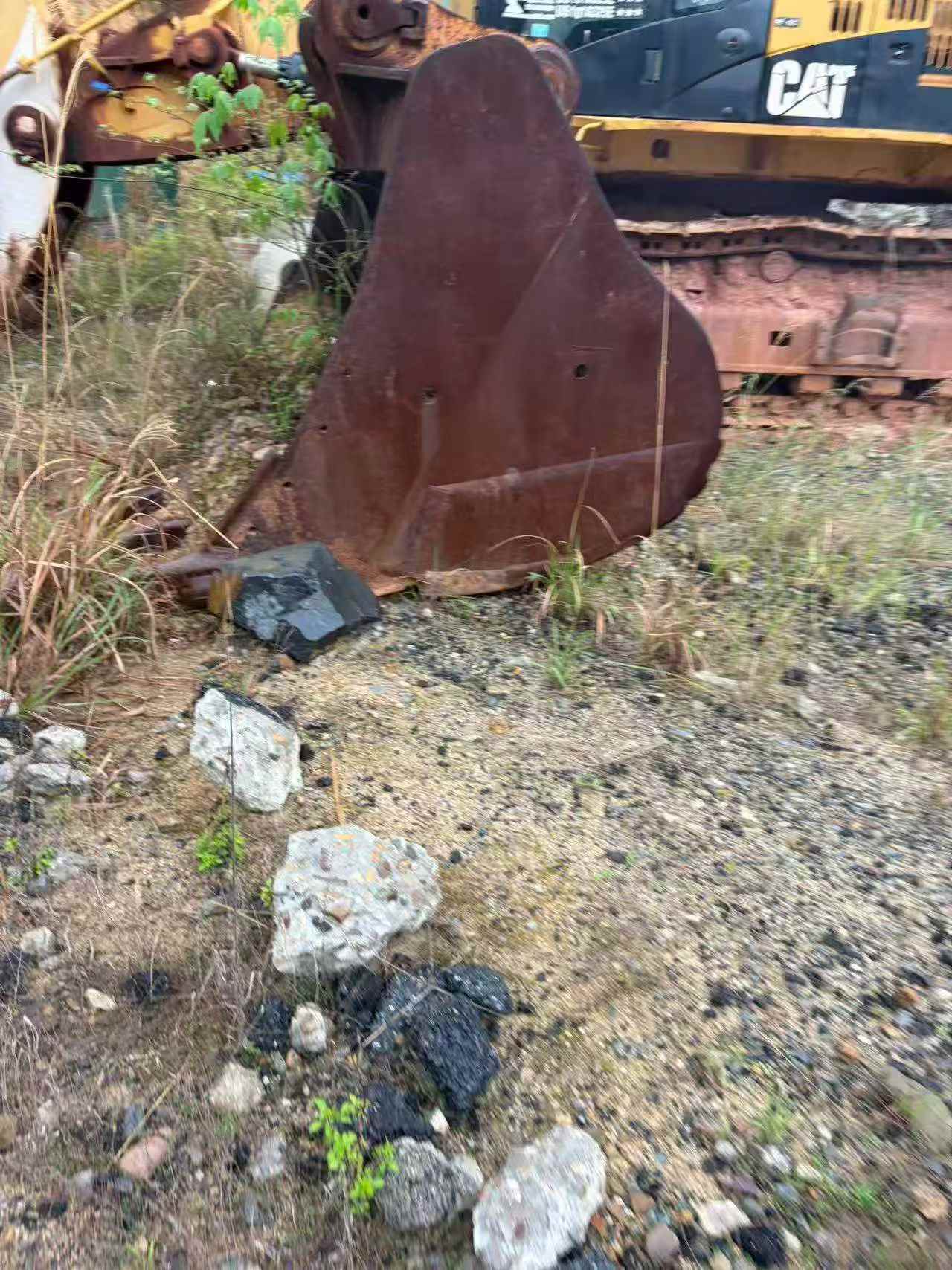 Buy Caterpillar 374D Used Excavator / 6