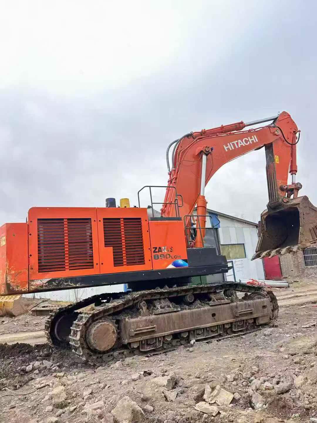 Buy Hitachi ZX890LCH-5A Used Excavator Buy Hitachi ZX890LCH-5A Used Excavator