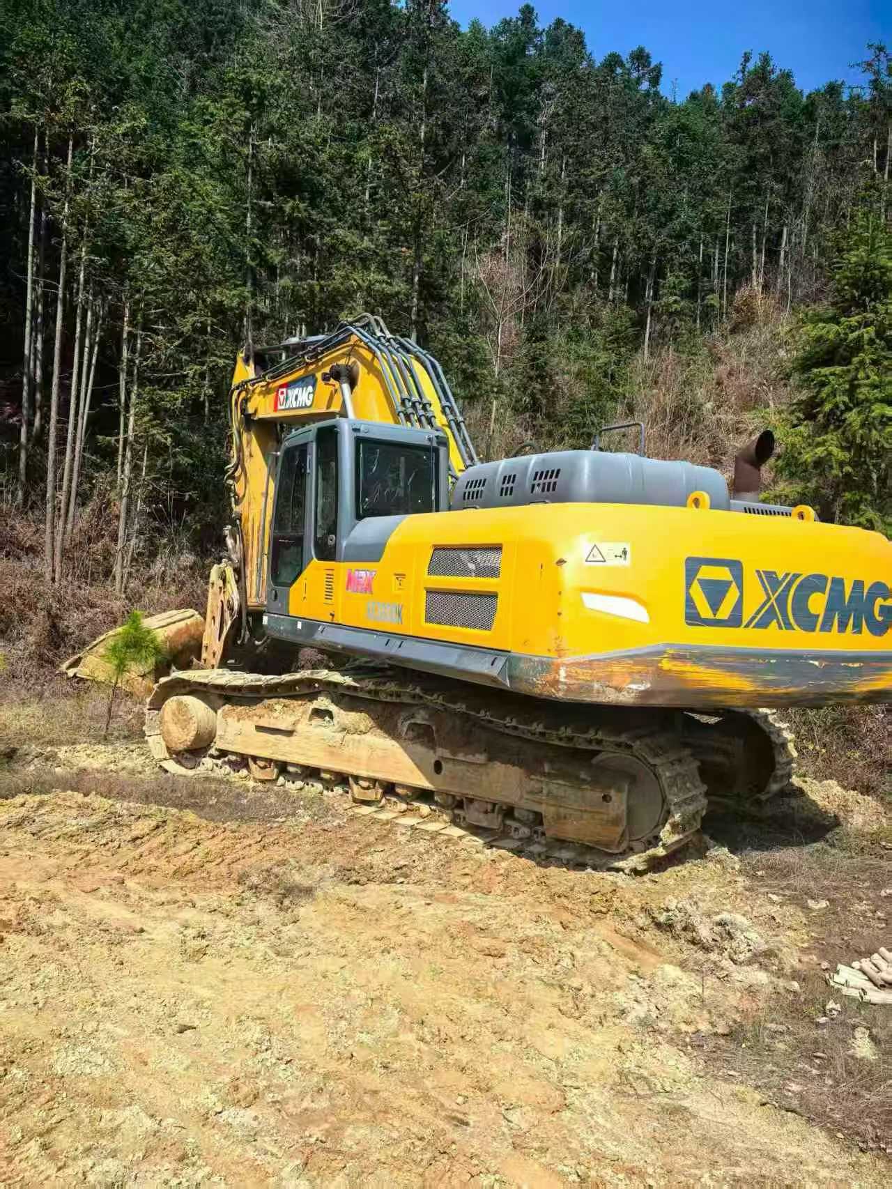 Buy XCMG XE380K Used Excavator / 1