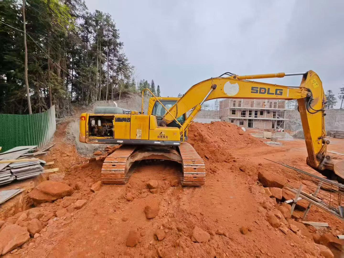 Buy XCMG XE210 Used Excavator / 2