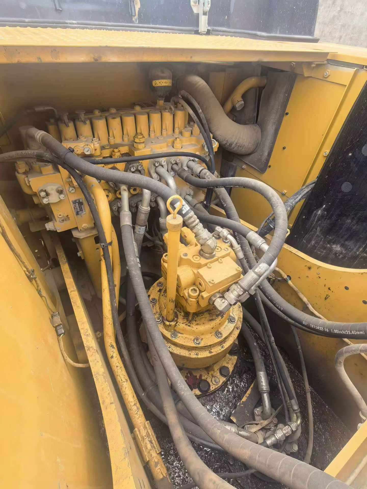 Buy Caterpillar 320A Used Excavator / 6