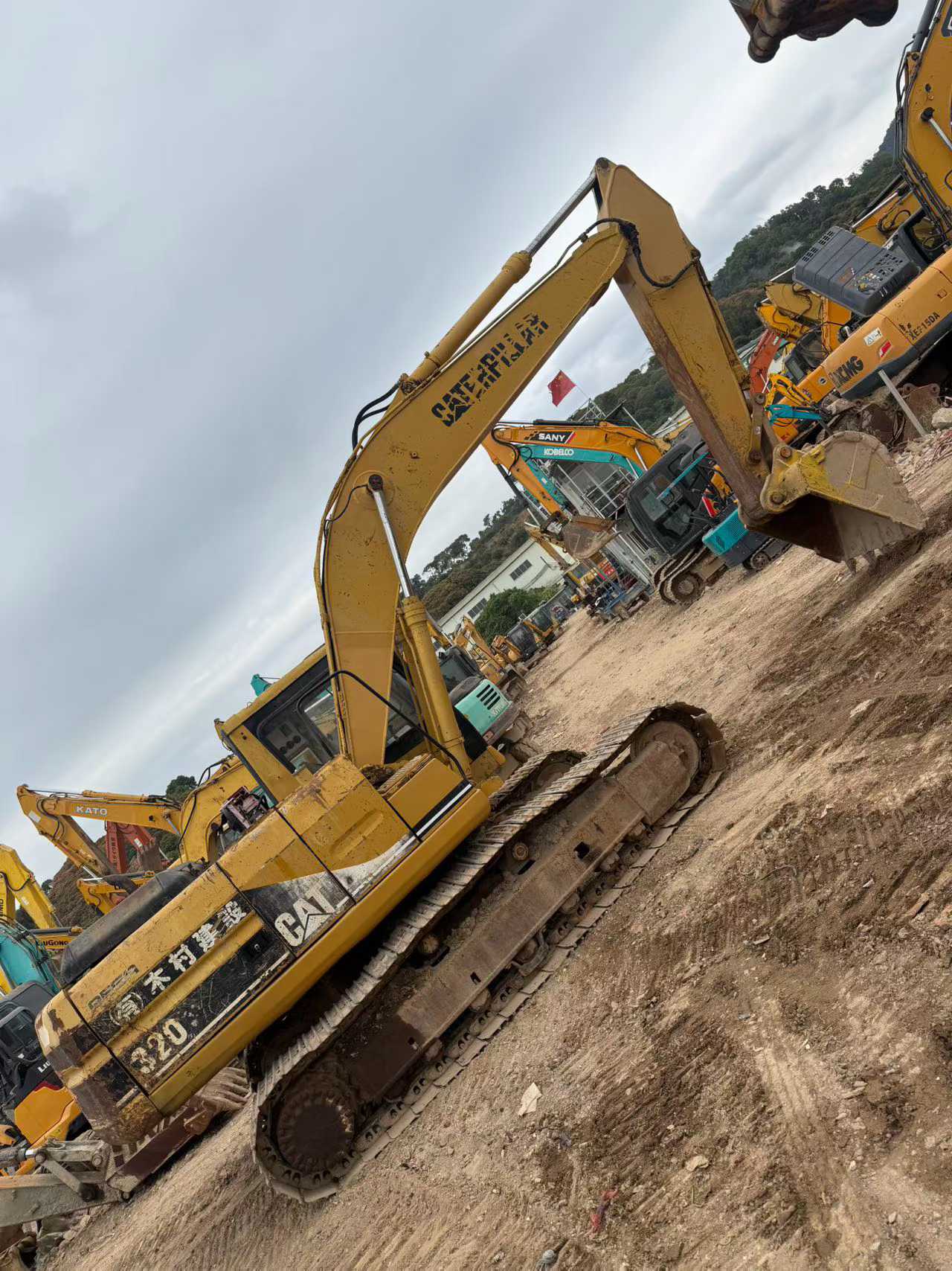 Buy Caterpillar 320A Used Excavator / 4