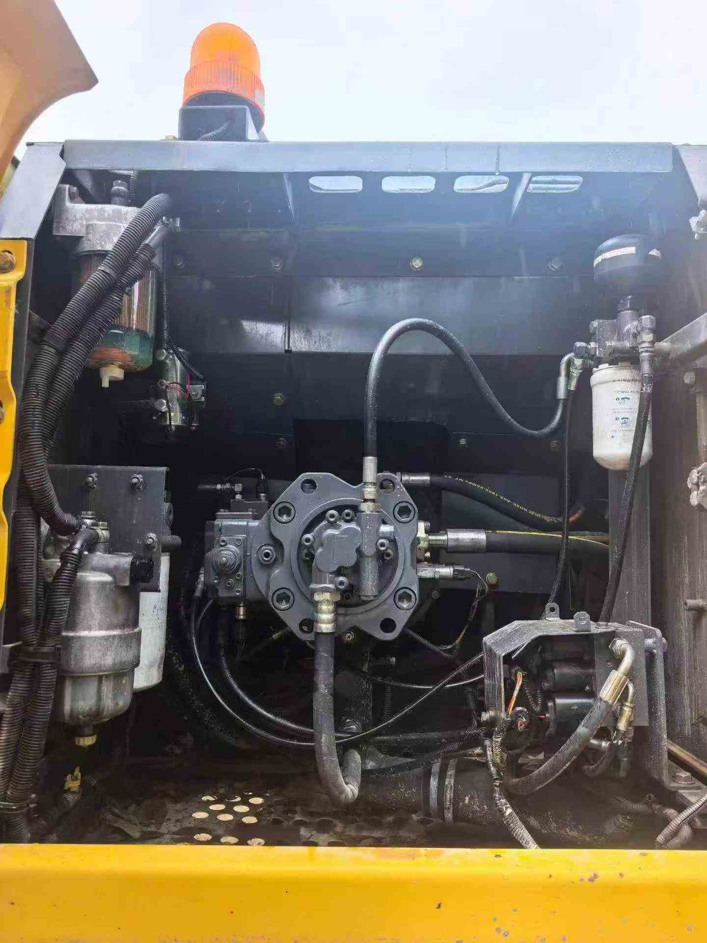 Buy Sumitomo SH200-5 Used Excavator / 4