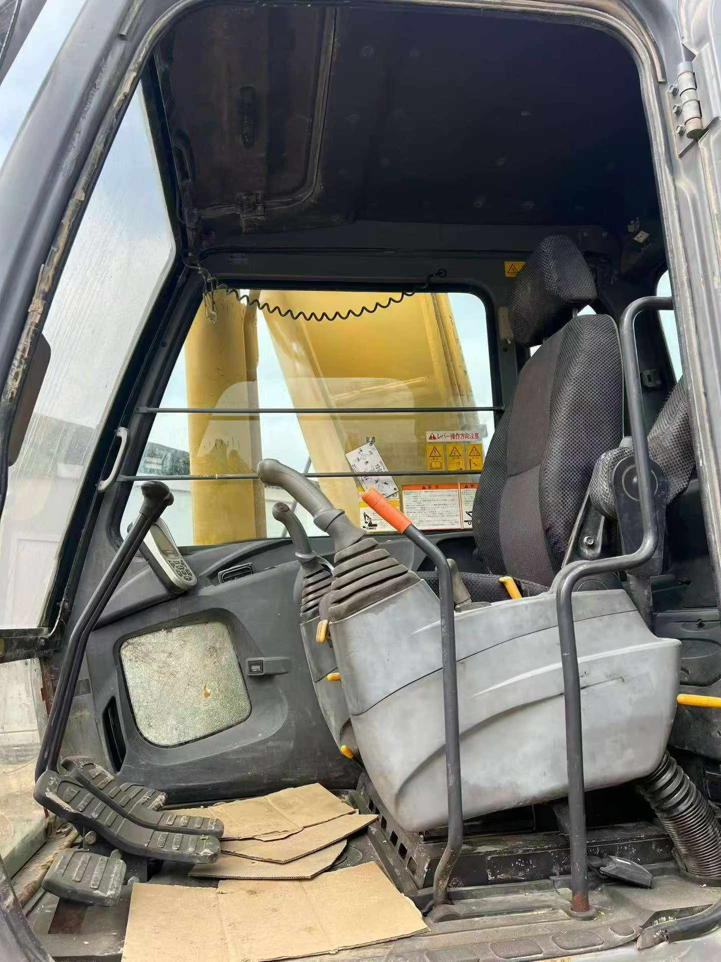 Buy Kato HD1430V Used Excavator / 8