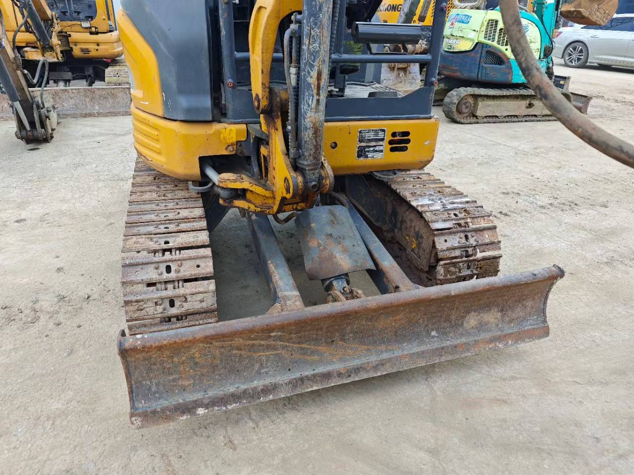 Buy XCMG XE26U Used Excavator / 2