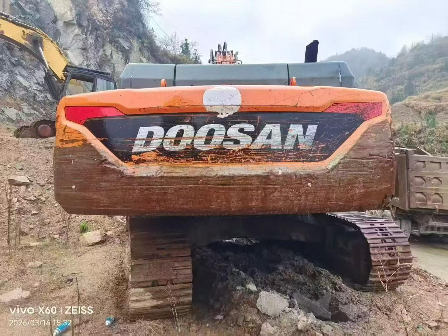 Buy Caterpillar 308B Used Excavator / 8