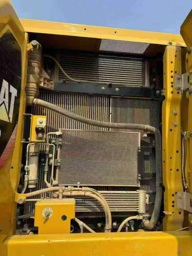 Buy Caterpillar 323 Used Excavator / 7